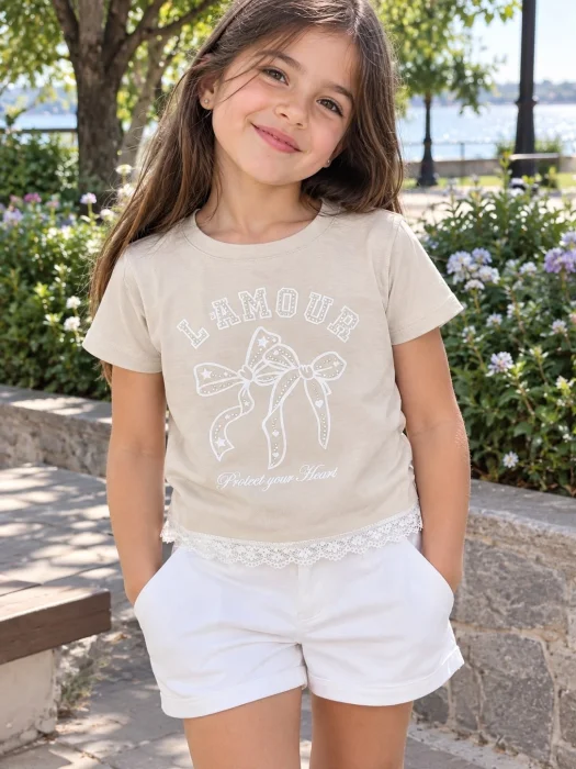 Remera con Encaje y Strass