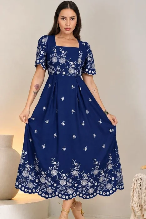 Vestido con Bordado (paloma)