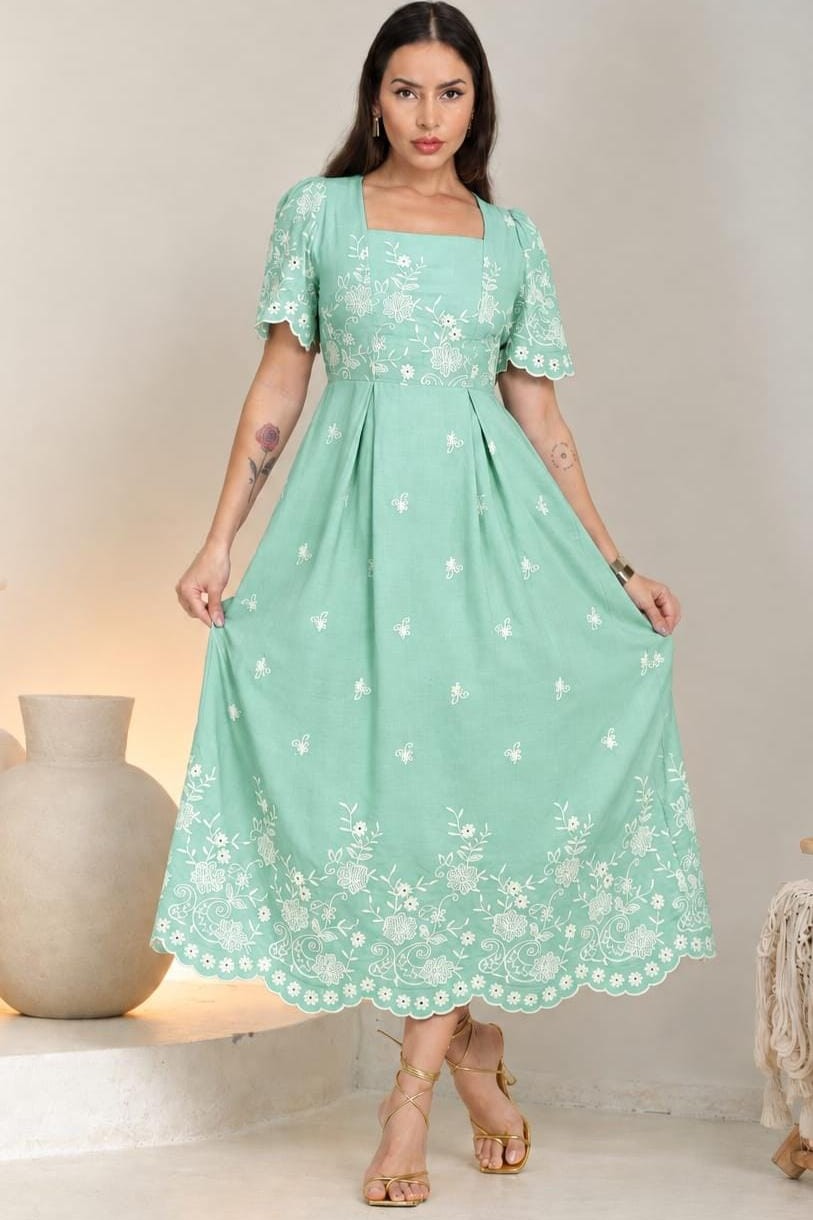 Vestido con Bordado (paloma) - IMG-20260930-WA0026.jpg.jpeg