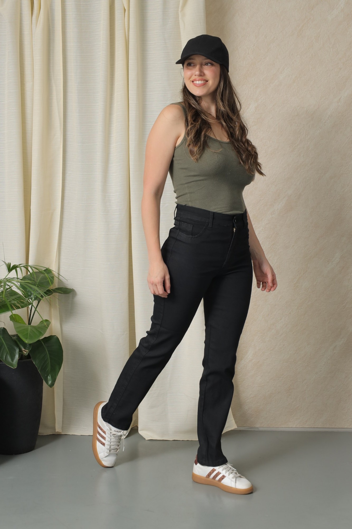 Pantalón Recto Negro Liso - Imagen 4
