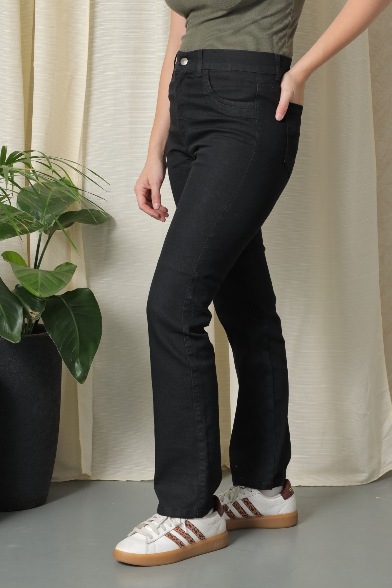 Pantalón Recto Negro Liso - Imagen 7