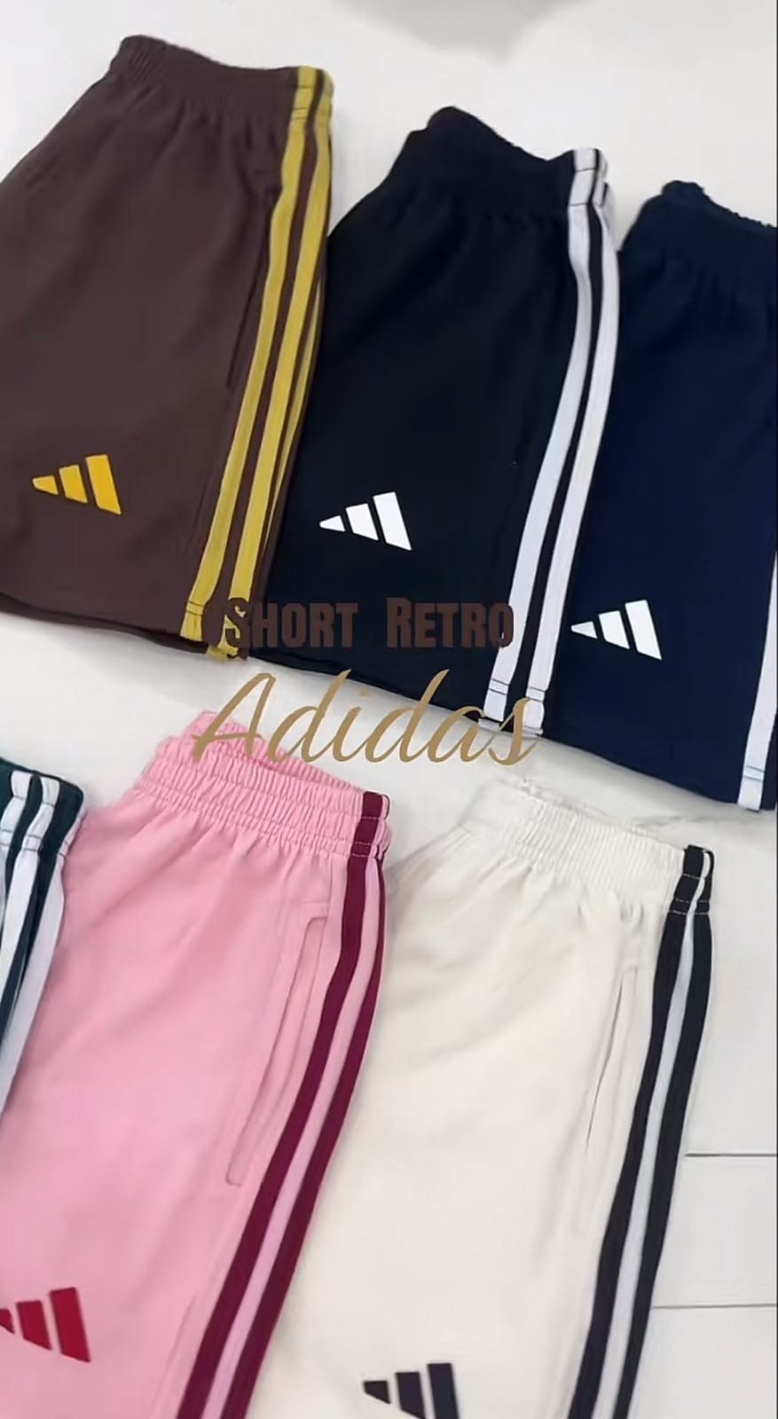 Short Adi Retro - 4e71c42c-2370-4f00-abf9-29b3ae913083.jpeg