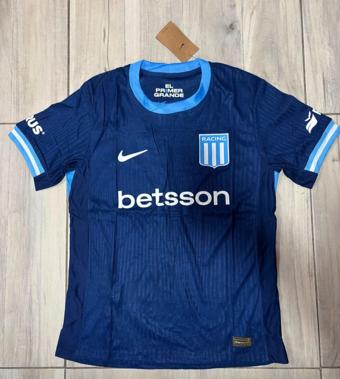 Camiseta Racing Importada - 96c6565c-1e86-4c5a-8f85-9bb2a17bfe56.jpeg