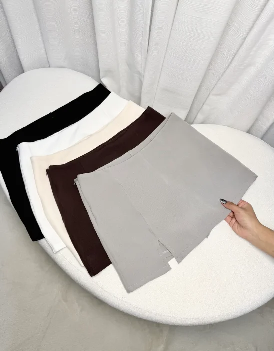 Short Pollera Tajo Sastrero
