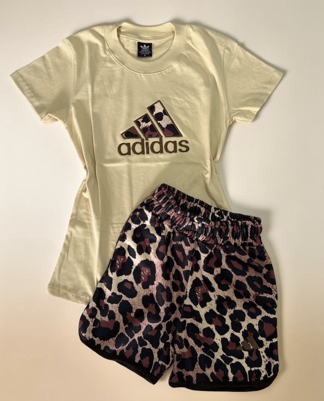 Remera Adi Print Dama Premiun - Imagen 5
