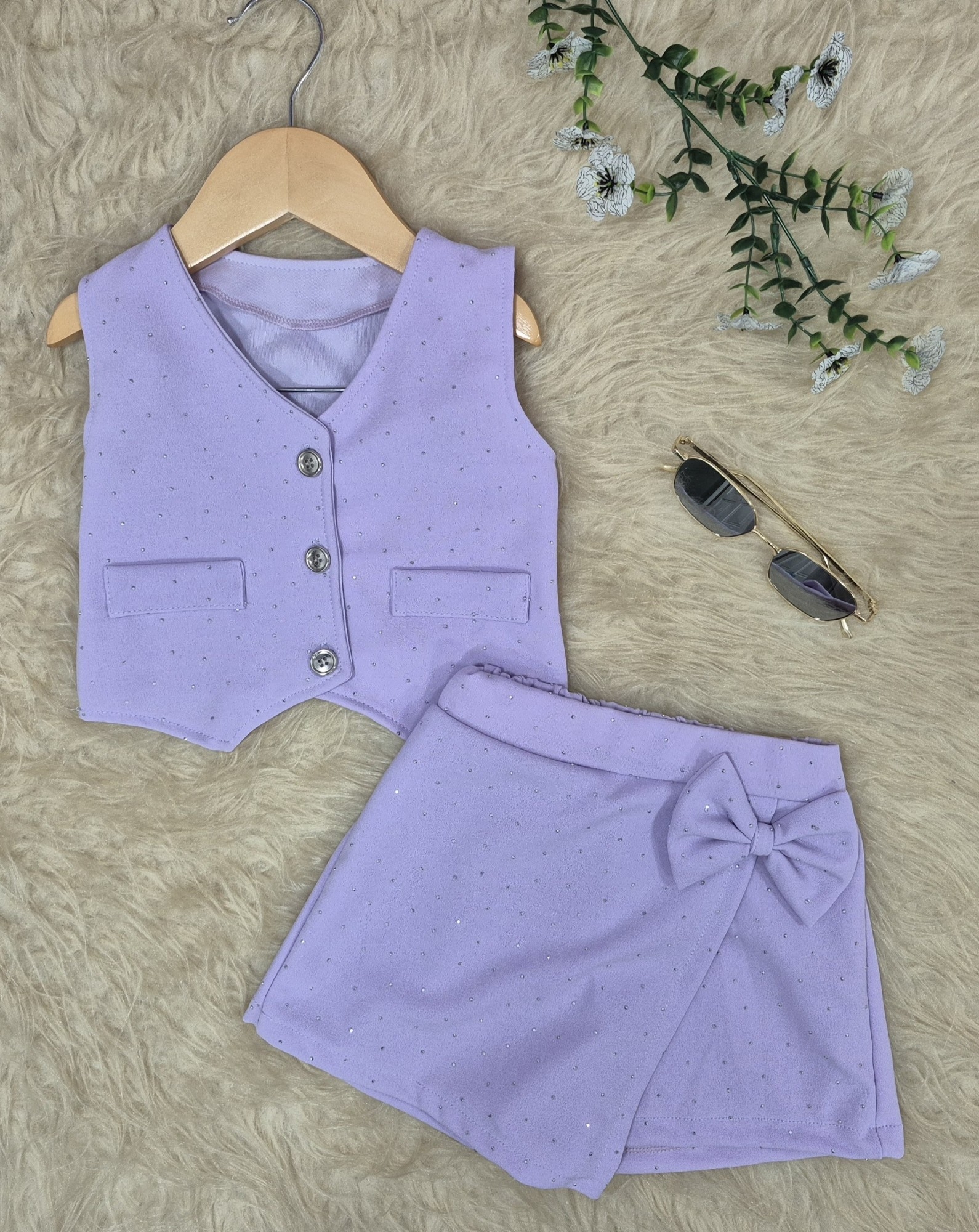 Conjunto  Chalequito y Short Pollera Scuba Stras - Imagen 2