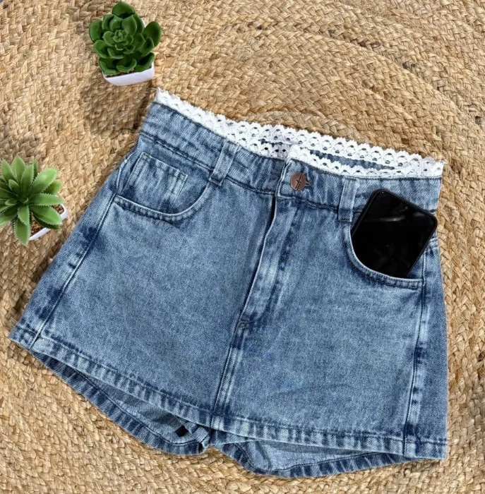 Short Pollera Entero Atrás Short Rigido con Puntillas y Bolsillos
