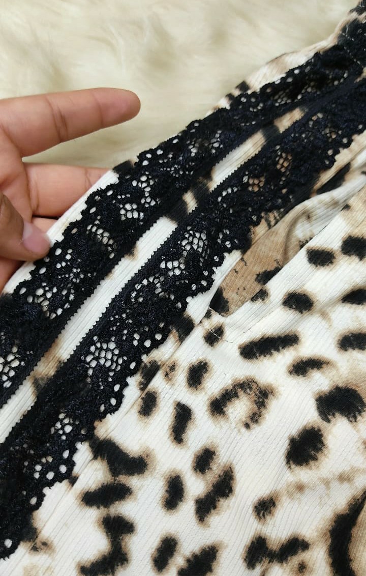 Short Print Encaje - Imagen 3