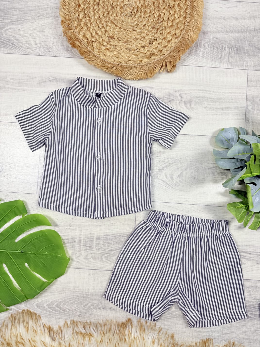 Conjunto Lino:santino - f25822b5-aa47-4c2f-8771-1339d9086c3f.jpeg