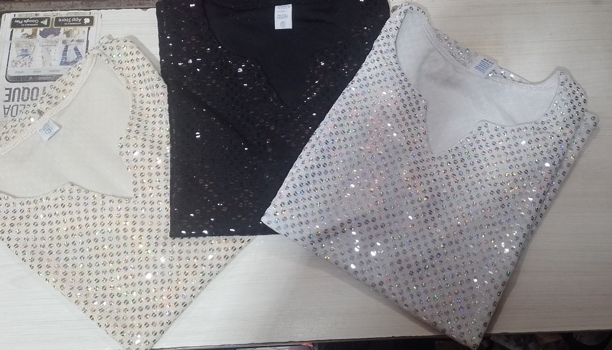 Blusa de Fiesta de Lentejuelas Talle 3-5--7 - Imagen 2