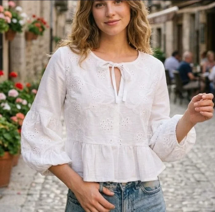 Blusa Polinen Bordado Manga Globo
