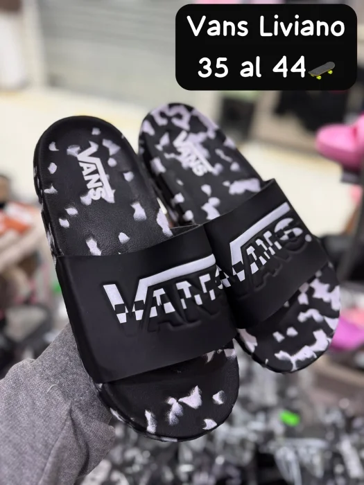 Vansss Liviano
