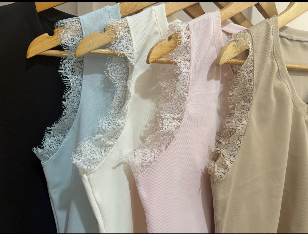 Musculosa con Encaje - Imagen 2