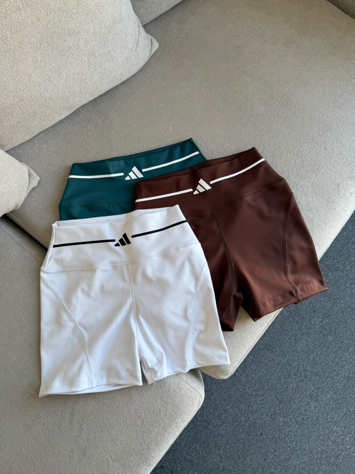 Shorts Lineal Ad - Imagen 2