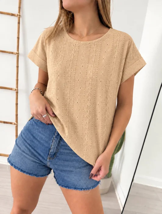 Remera de Broderie