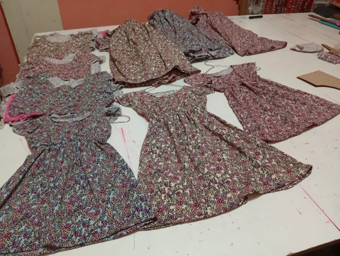 Vestido Floral con la Tela Lino Son Frescos