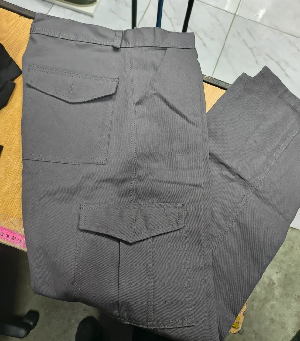 Cargo de Trabajo Gris