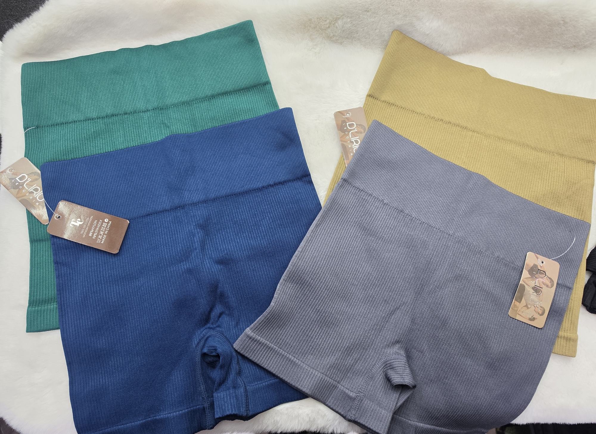 Short sin Frunce D'lirio - Imagen 3