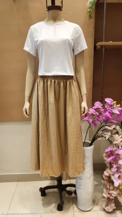 Falda Midi con Bolsillos