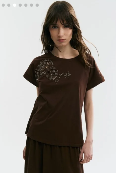 Remera con Bordado