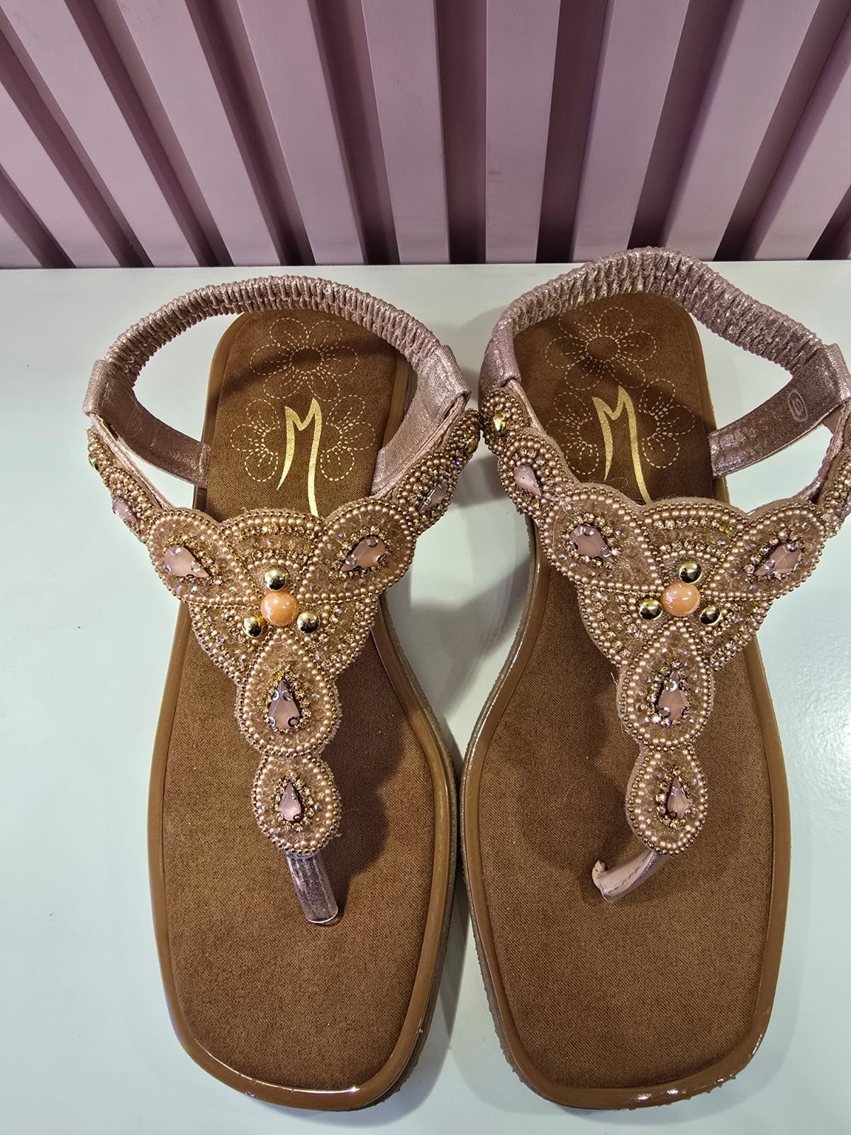 Sandalias Tipo Ojotas Art.15 Rosa con Brillo - Imagen 2