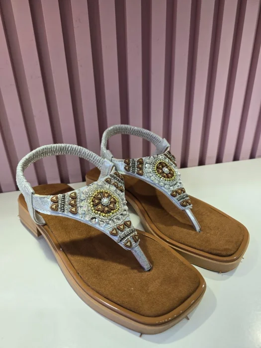 Sandalias Tipo Ojotas Art.40 Plata con Brillo