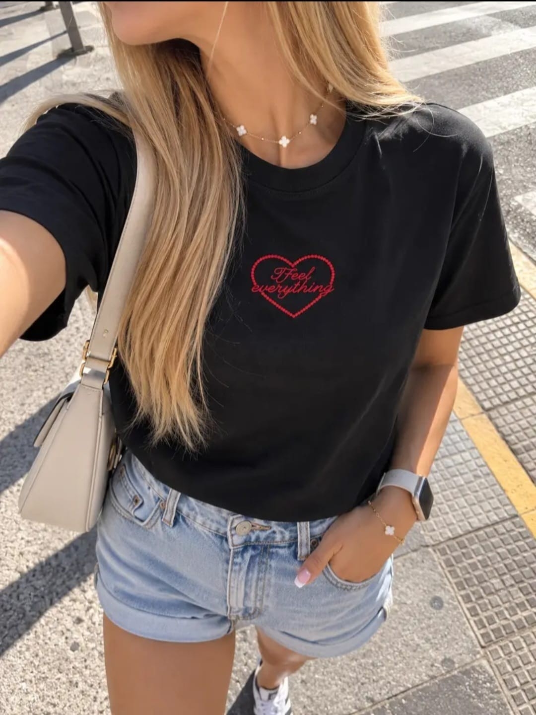Remera Bordada Corazón - Imagen 3