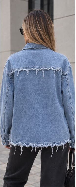 Camisaco de Jeans con Tachas Deflecado - Imagen 2