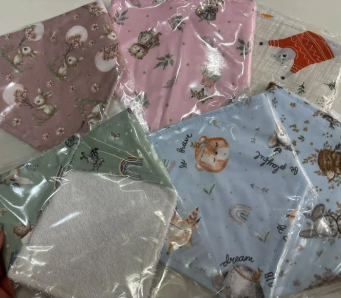 Bandana con Plástico para Bebés