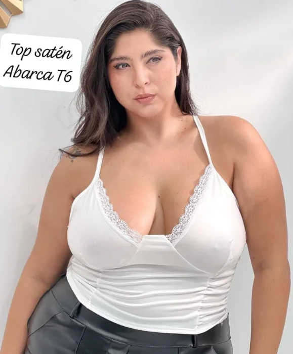 Top Satén con Puntilla