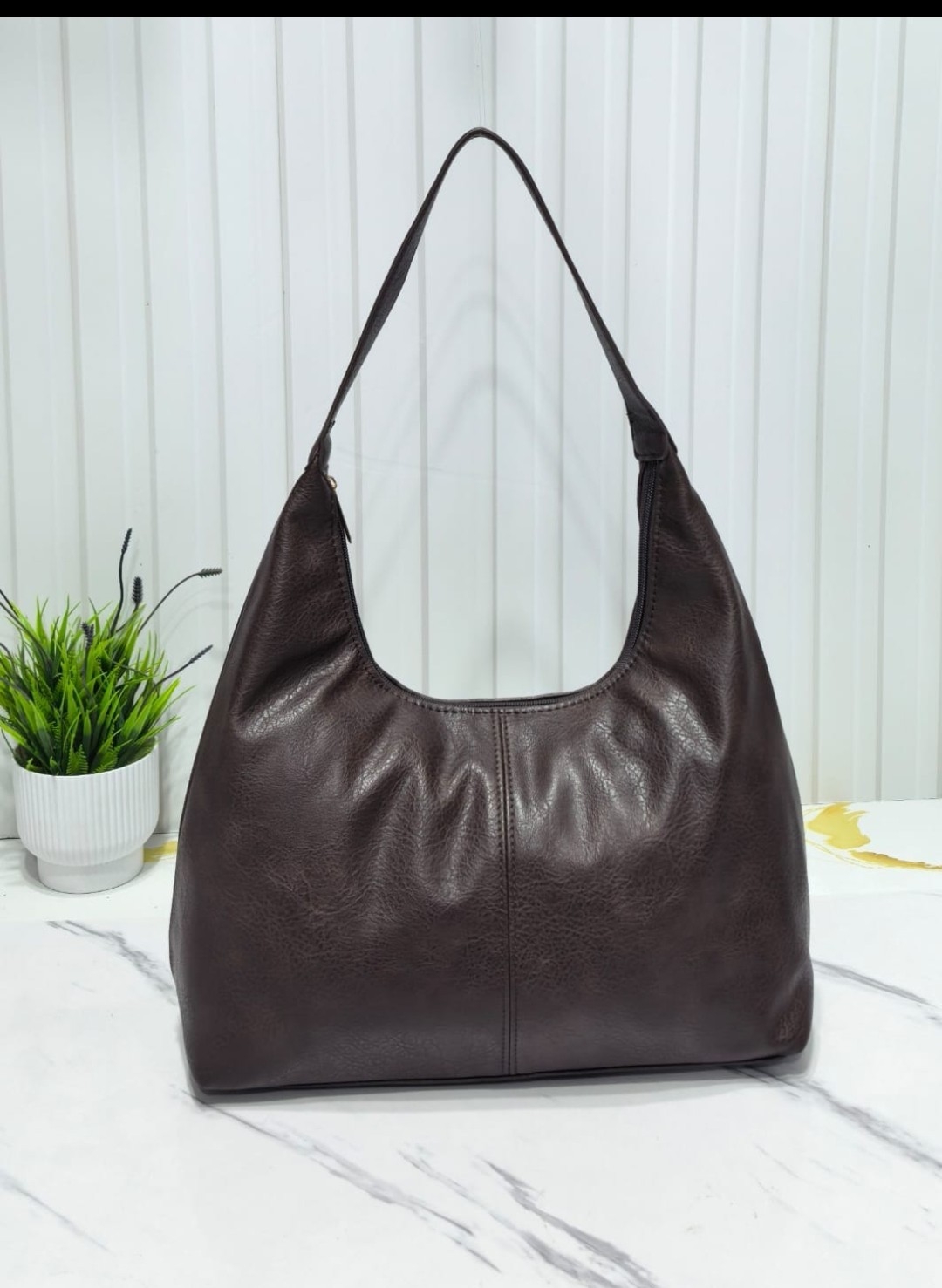 Cartera de Cuero Pu .no Trae la Tira Larga.
*excelente Calidad* - Imagen 2