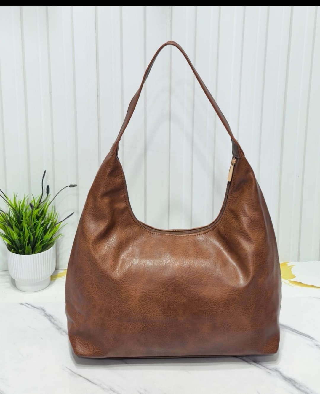Cartera de Cuero Pu .no Trae la Tira Larga.
*excelente Calidad* - Imagen 3