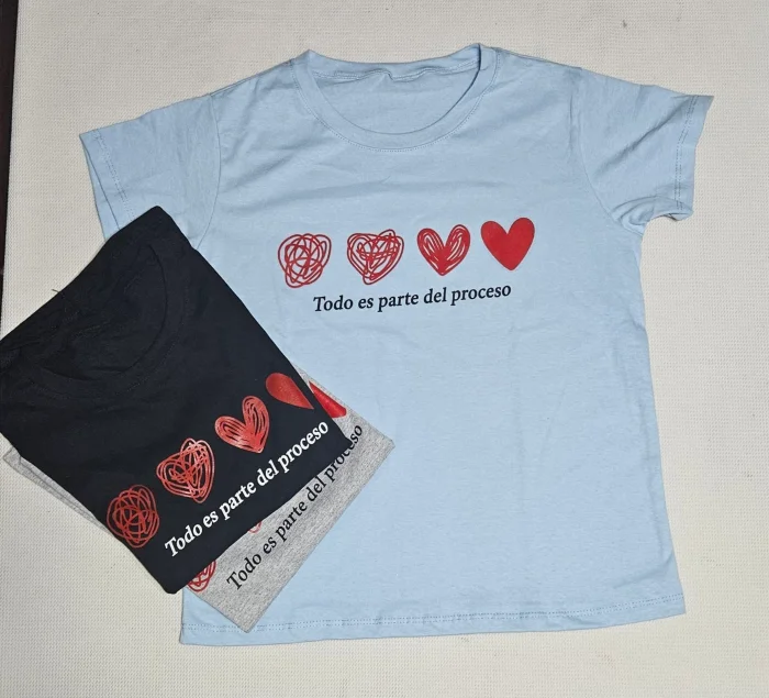 Remera Único Corazones