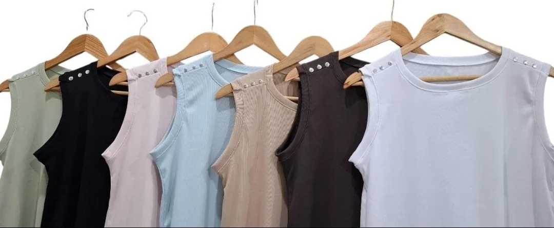Musculosa con Tachas - Imagen 3
