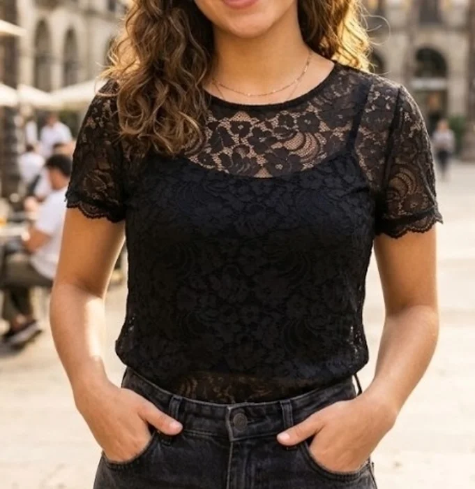 Remera Encaje