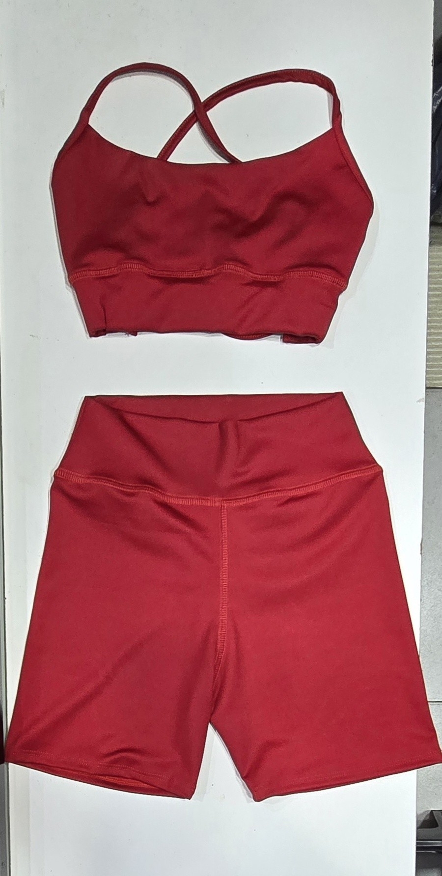 Conjunto Top Cruzado Descubierto + Short Corte Corazón - Imagen 2