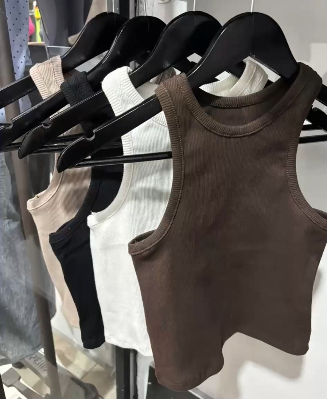 Musculosa de Morales Puño - Imagen 2