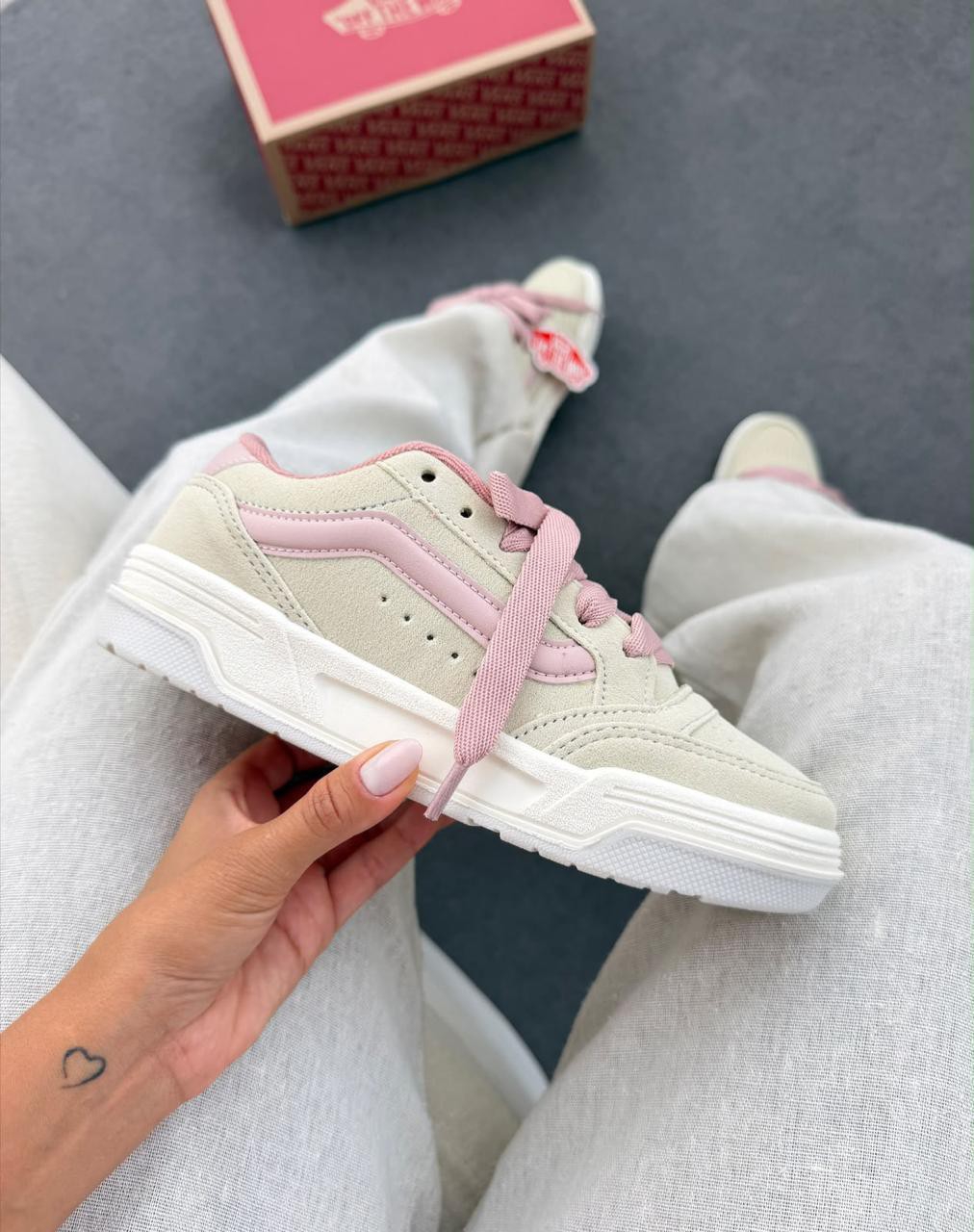 Hylane Luxo Zapatillas Importadas - Imagen 2