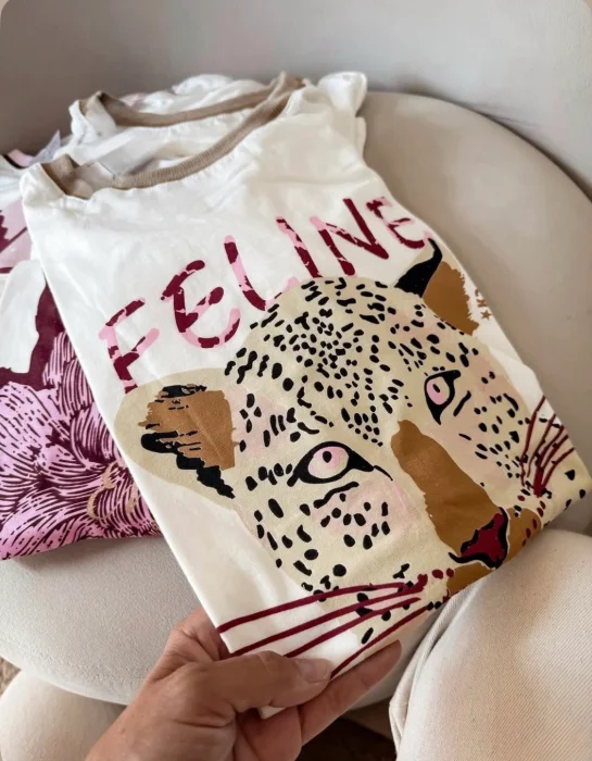 Remera Cuello Tejido Feline