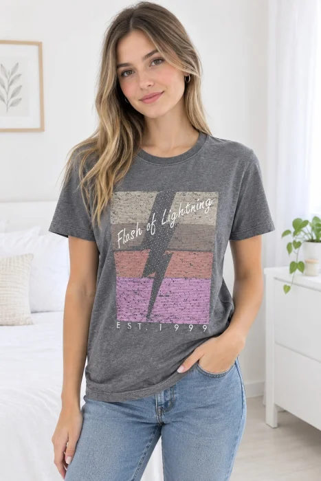 Remera Algodón con Apliques.