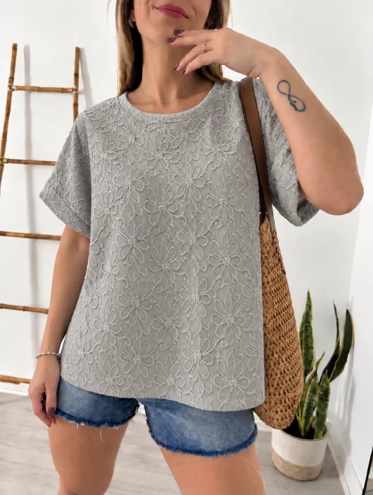Remera de Broderie