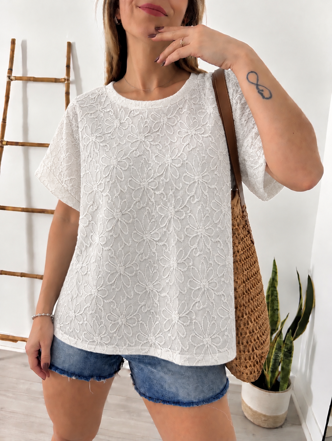 Remera de Broderie - A0B1AD04-B4DD-4196-8F7A-53E59A0AA15B.png