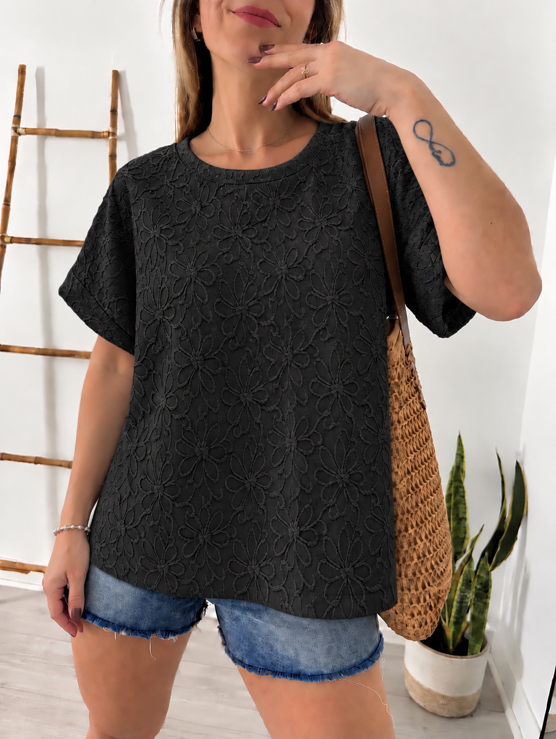 Remera de Broderie - 54759D83-3317-42EB-B0F9-2D471A52502C.png
