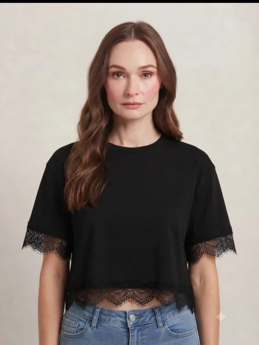 Remera Olivia con Encaje