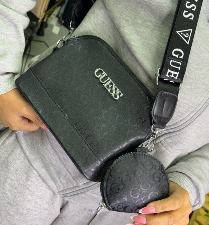 Cartera Ingreso!!! Guss . *negra Se Va con una de Color si o Si* - Imagen 2