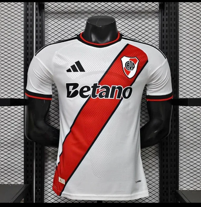 Camiseta River