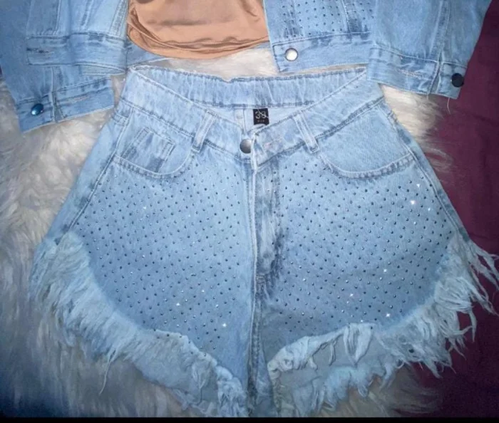 Short Playero  con Strass