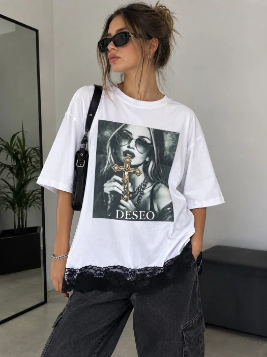 Remera con Encaje