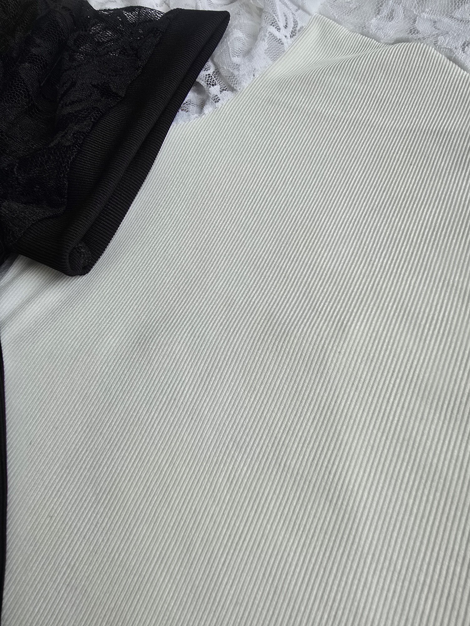 Remera con Encaje - Imagen 3