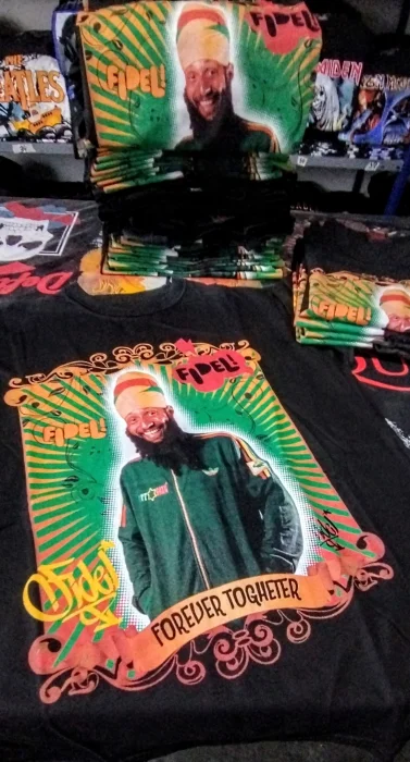 León Rock Remeras